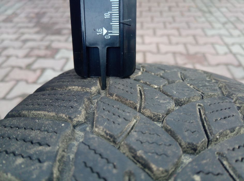 Używane opony zimowe 165/65R15 Firestone Winterhawk 3.