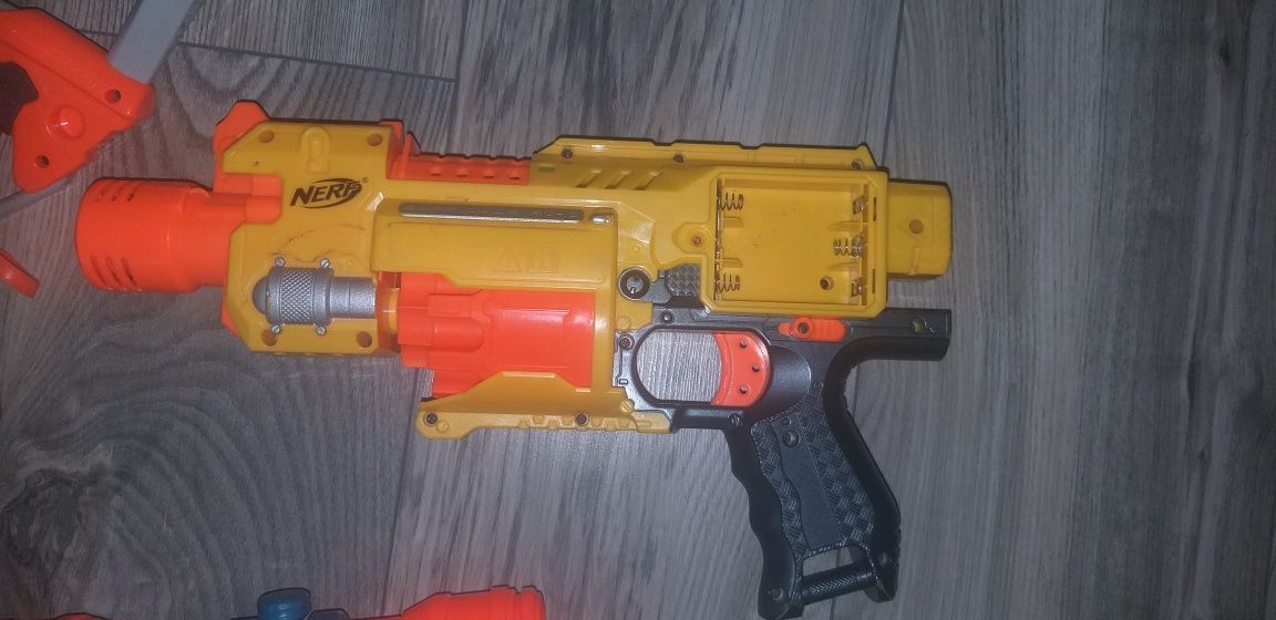 Pistolety dla chłopca Nerf