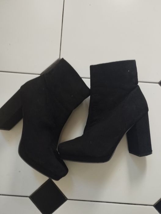 Botki damskie zamszowe