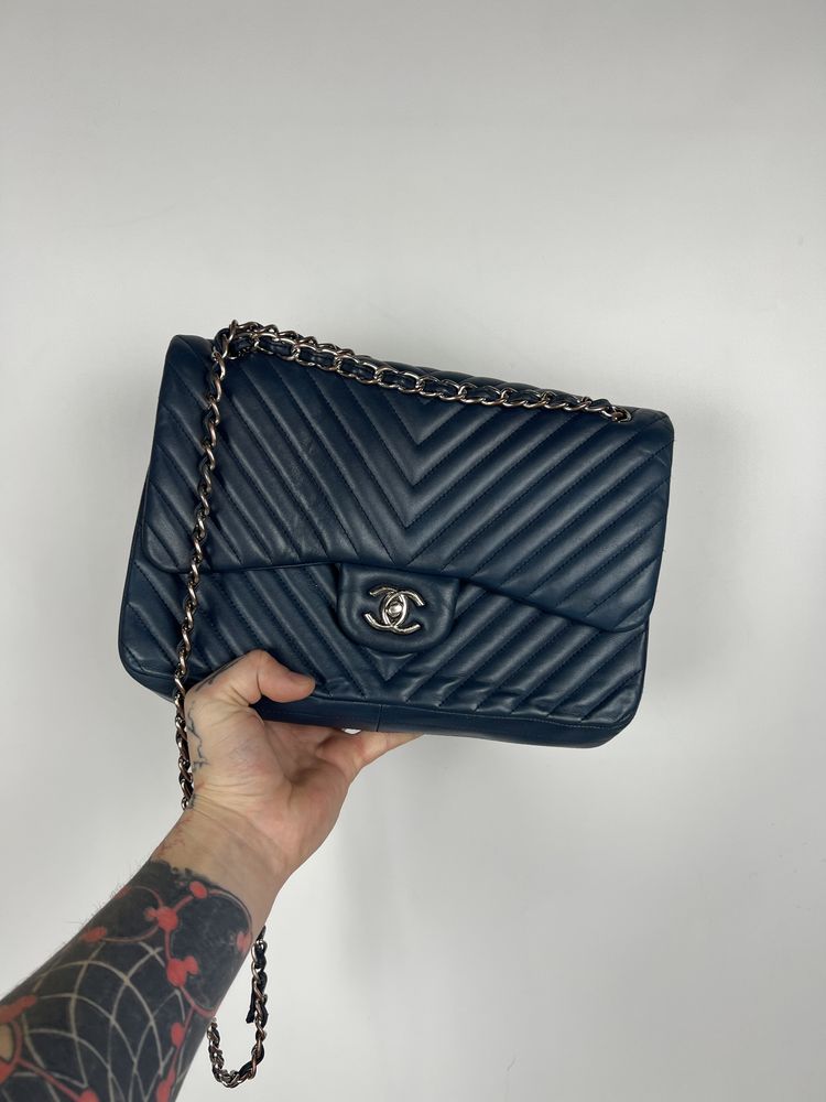 Продам сумку Chanel Jumbo classic flap bag