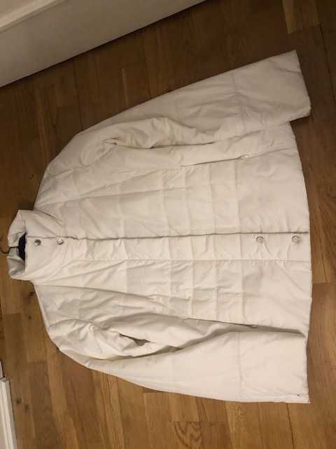 Parka/blusão de senhora, de cor branca e da marca de luxo Gant