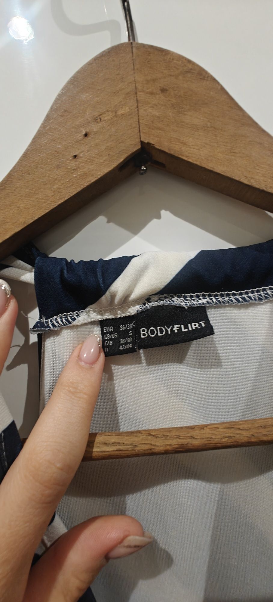 Sukienka na lato BodyFlirt