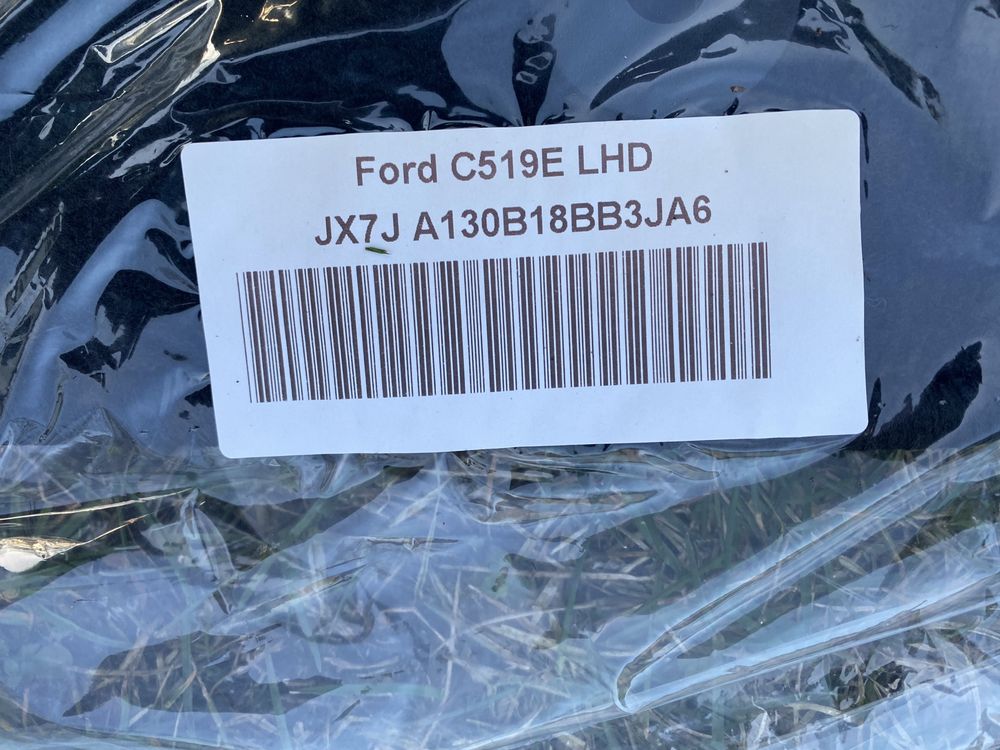 Oryginalne dywaniki welurowe przednie Ford Focus MK4