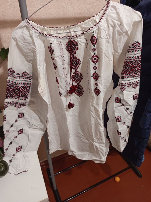 Вишиванка та плаття