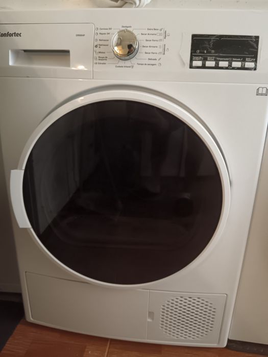 Máquina de secar roupa Confortec 8kg