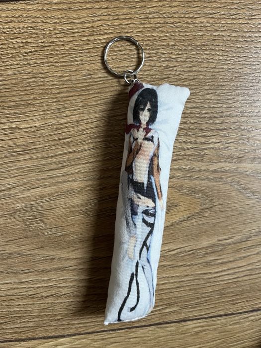 Breloczek Dakimakura mikasa poduszka mini atak tytanów