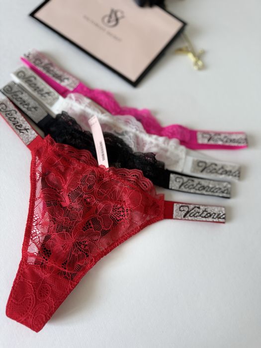 Трусики стрінги Victorias Secret Кружевные стринги стразы