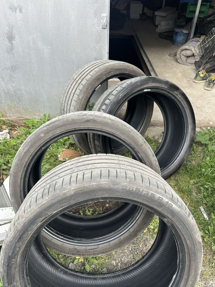 Резина, шини Continental ContiSportcontact 5p 255/35/19 r19