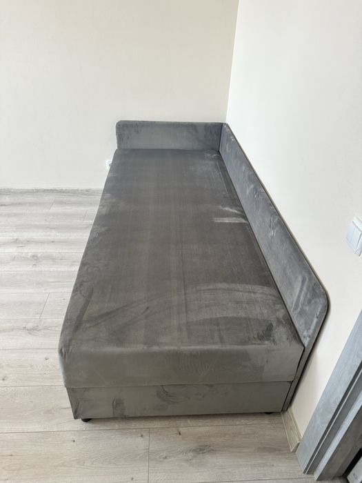 ліжко односпальне.диван софа