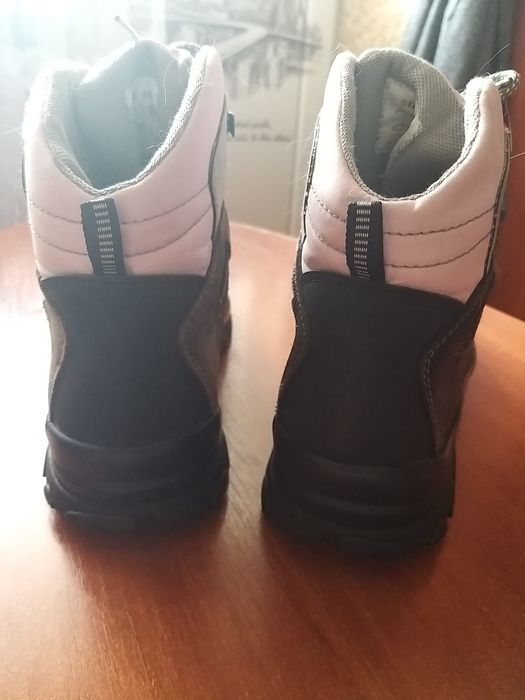 Ботинки женские 39 размер