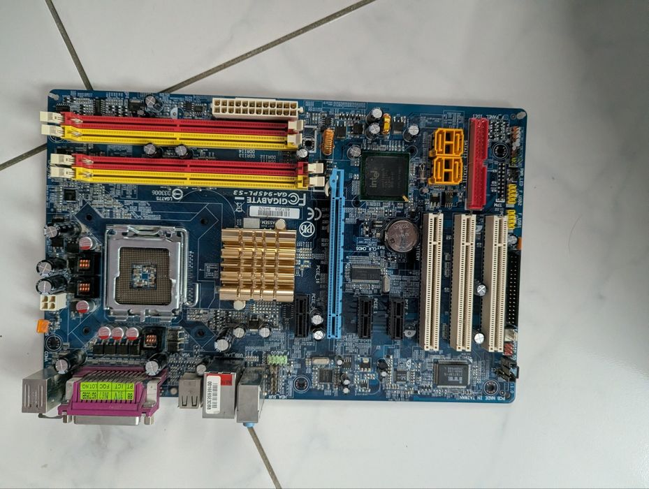 Комплектуєші компютера