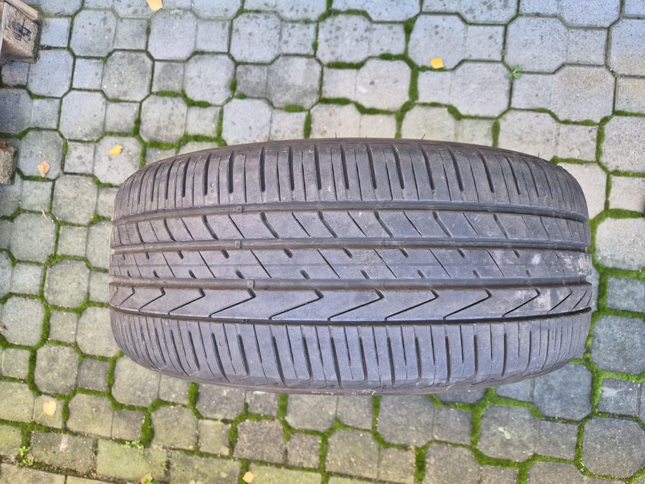 Opony Hankook Ventus S1evo2 SUV 235/50 R19 99V