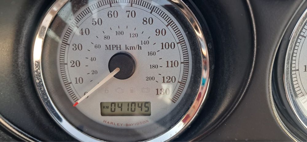 Harley Davidson Street Glide, impecavel como nova