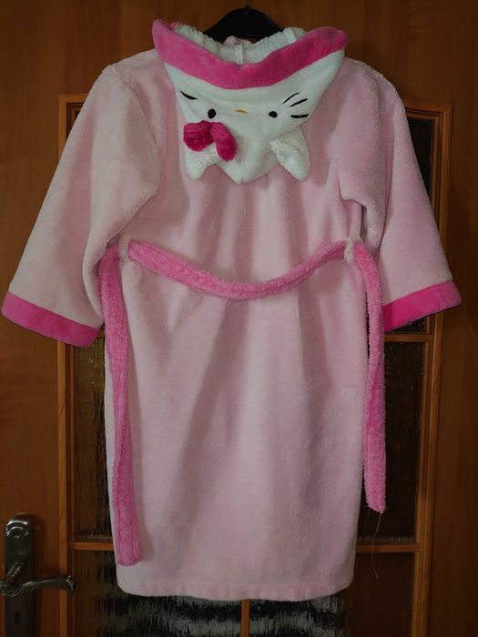 Szlafrok dla dziewczynki 110/116 cm. Hello Kitty C&A