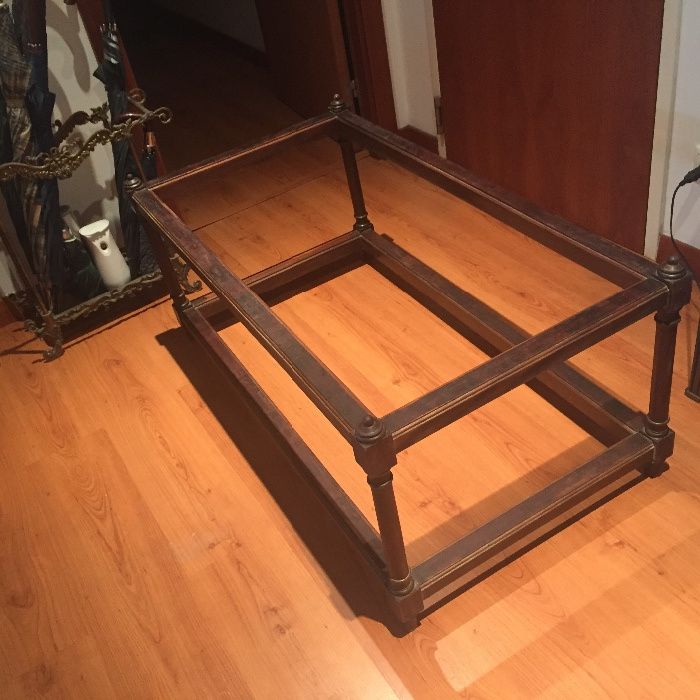 Mesa antiga em carvalho