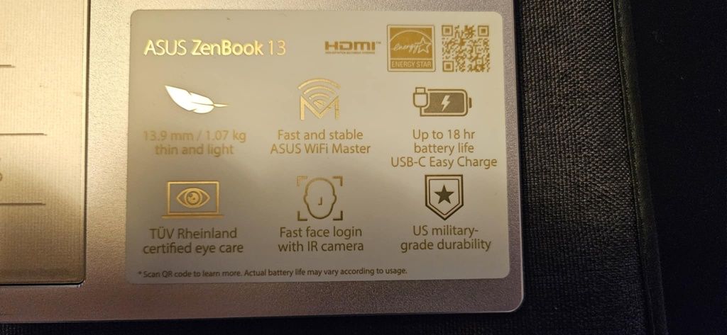 Laptop Asus Zenbook OLED (stan idealny)
