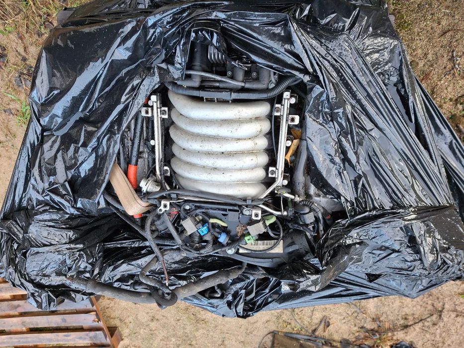 Silnik na czesci Audi 2,4 V6 ALF z Niemiec