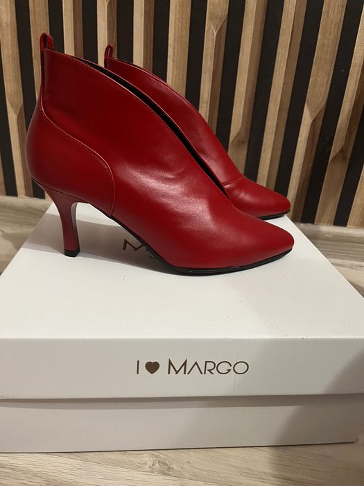 Botki skórzane czerwone