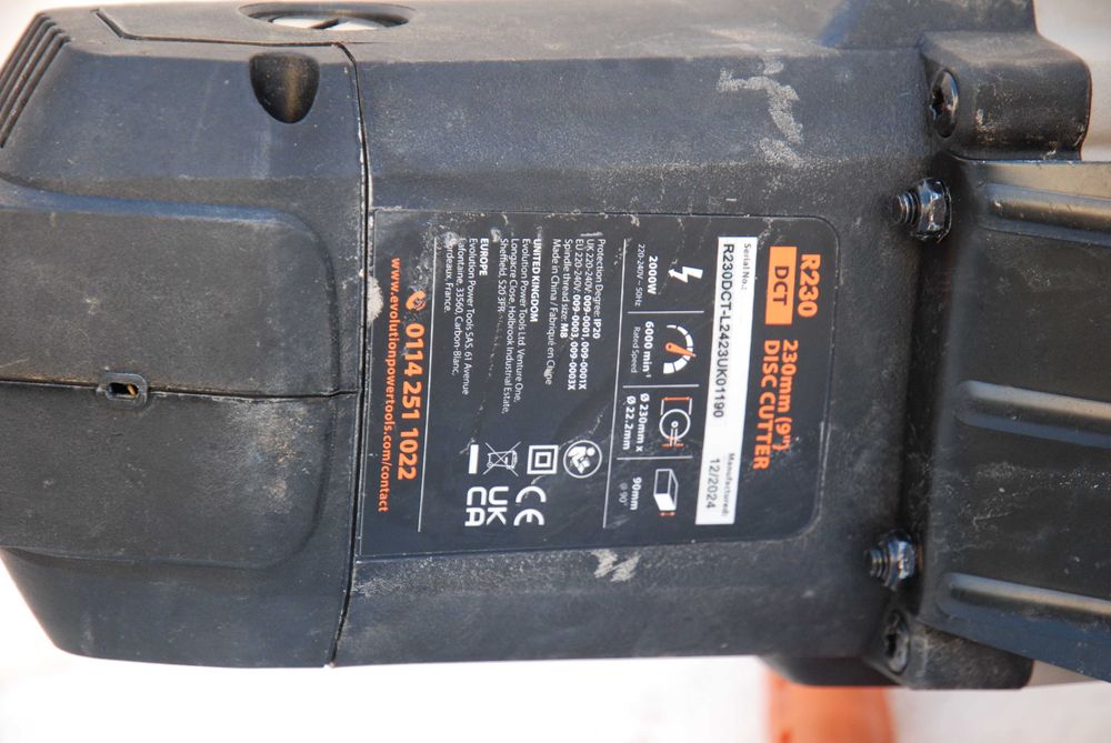 Elektryczna przecinarka tarczowa i pilarka do betonu