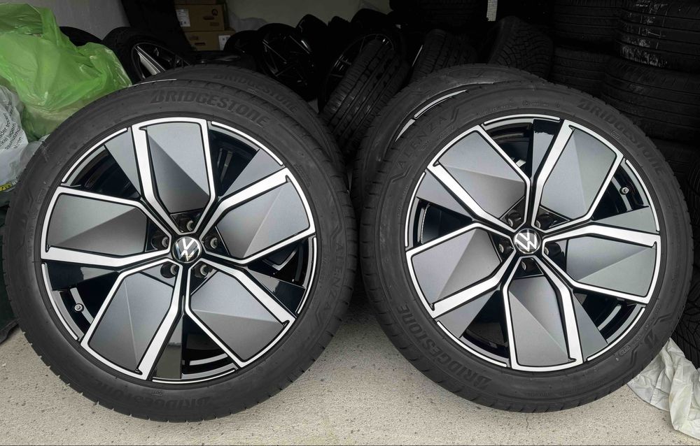 Диски R21 5x112 VW Touareg 23рік 285/40/21 Bridgestone