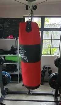 Saco de boxe            .