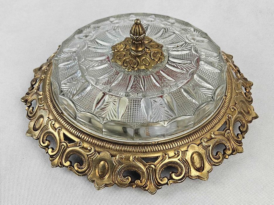 Piękna stylowa zdobiona plafoniera z Francji