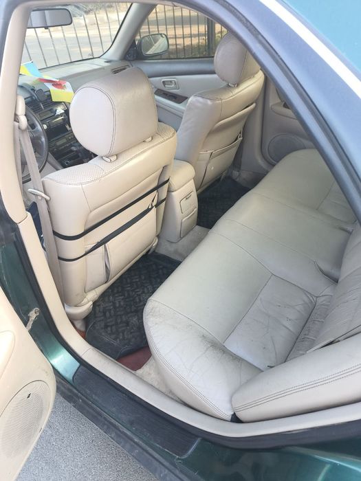 Lexus ES300 Лексус по цене део. ЗА 2000 НЕ ОТДАМ!!!