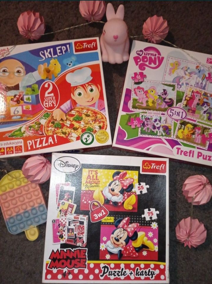 Puzzle,gry, książeczki+gadżety z bajek mega paka lampka emotka gratis