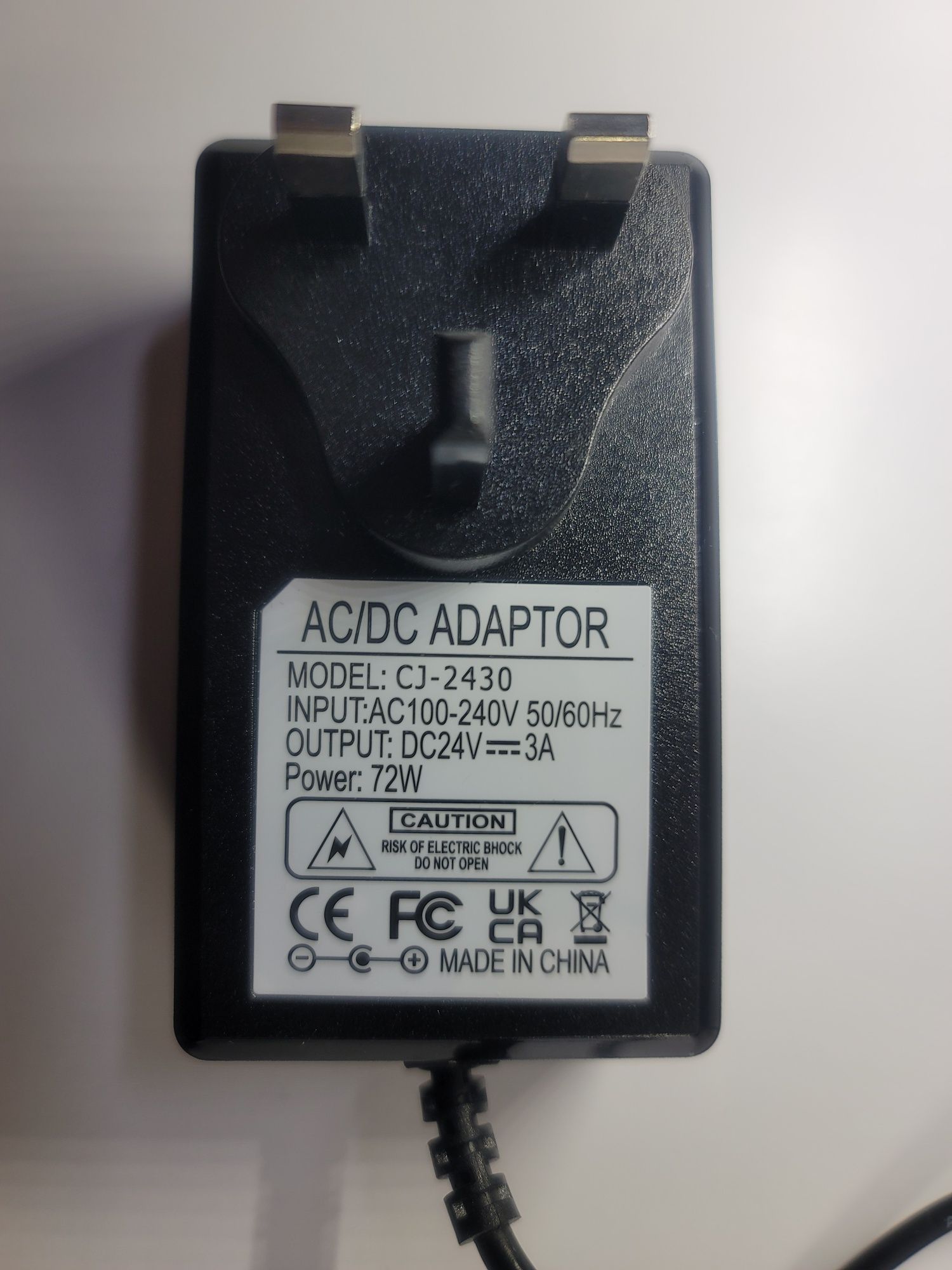 Адаптер живлення AveyLum CJ-2430  24V 3A 72W