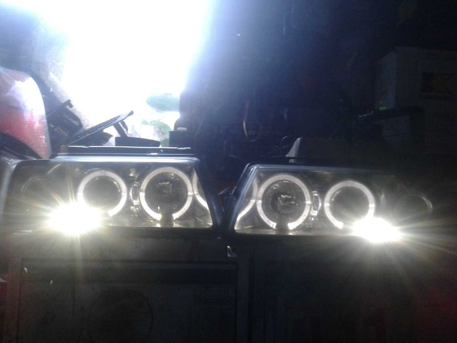 VW PASSAT B5 przedlift Lampy Przednie Sonar Led z Ringami Diody Europa
