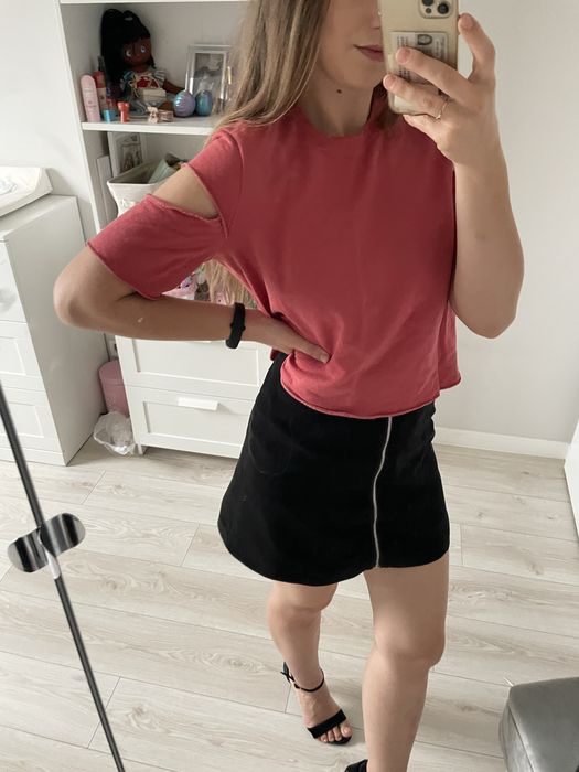 Bawelniana bluzka z odkrytymi ramionami reserved