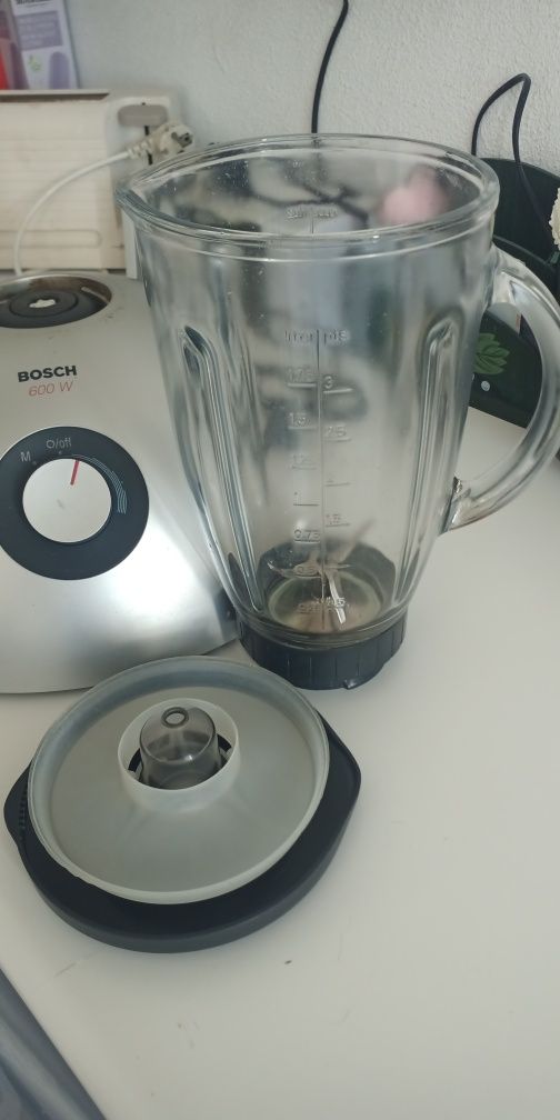 Liquidificador BOSCH MMB2000t peças