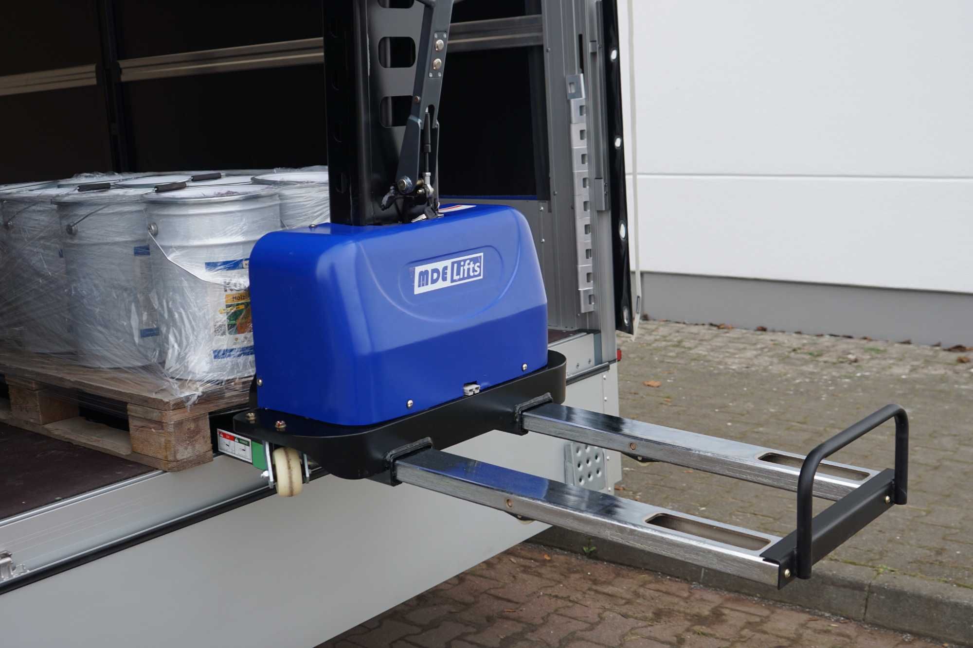 Podnośnik winda wózek samozaładowczy paletowy innolift 500/700/1300kg