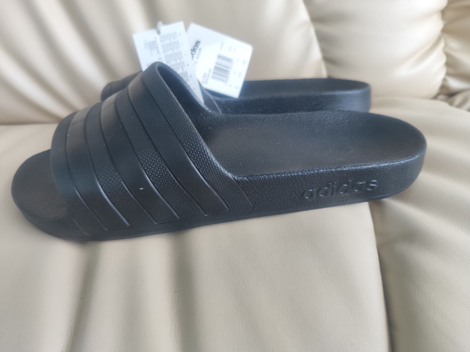 Шльопанці adidas  Adilette aqua 43 p