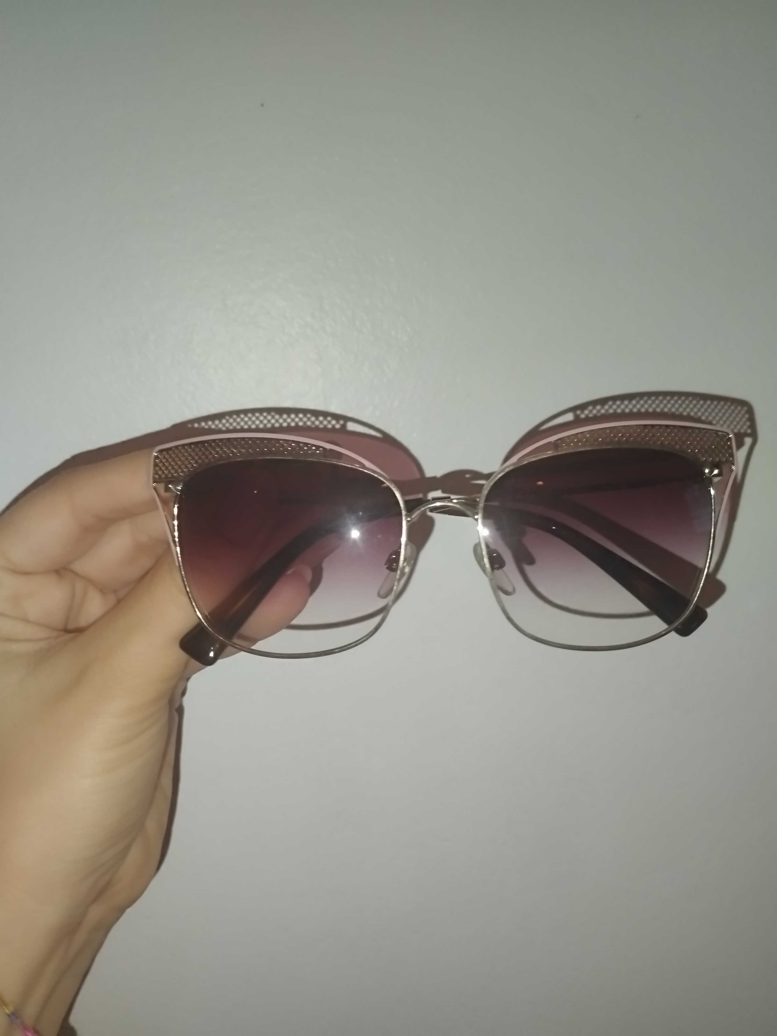 Óculos de Sol: Valentino