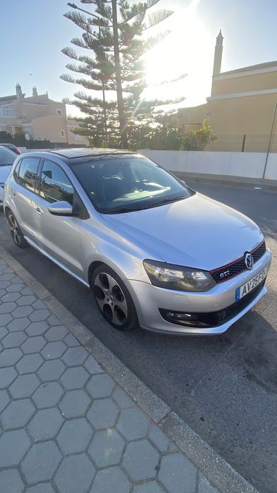 VW Polo 1.4 Look GTI (2010) - Teto de Abrir, Bem Estimado
