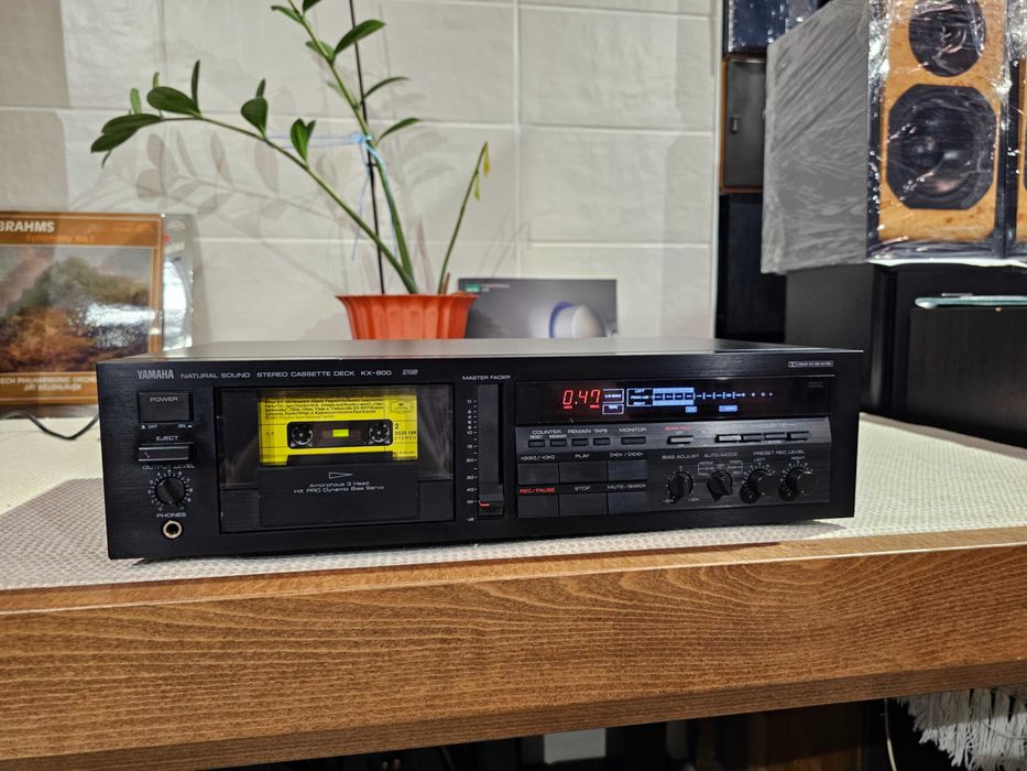 Касетна дека Yamaha KX-800 (3 Head,3 Motor, HQ, Made in Japan)