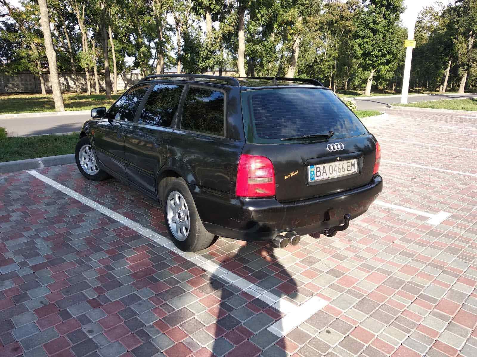 Продам машину Ауді А4