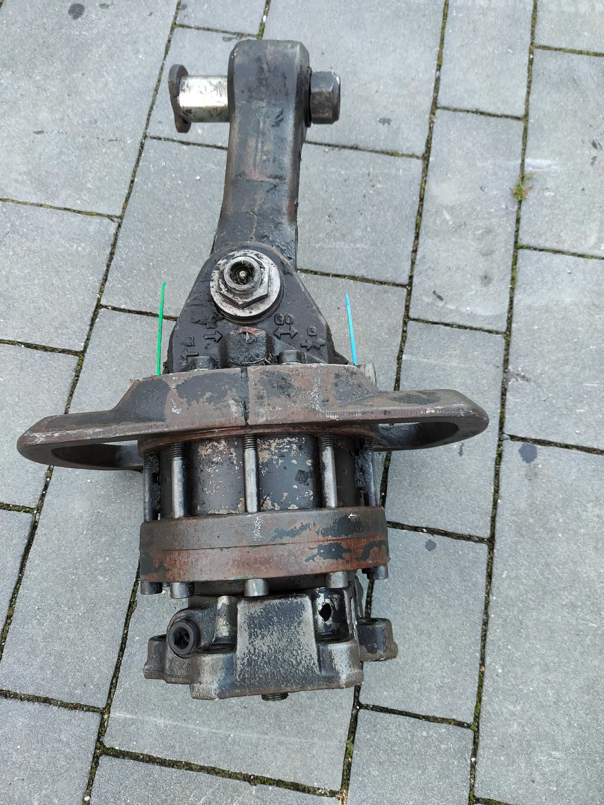 Rotator indexator do chwytaka