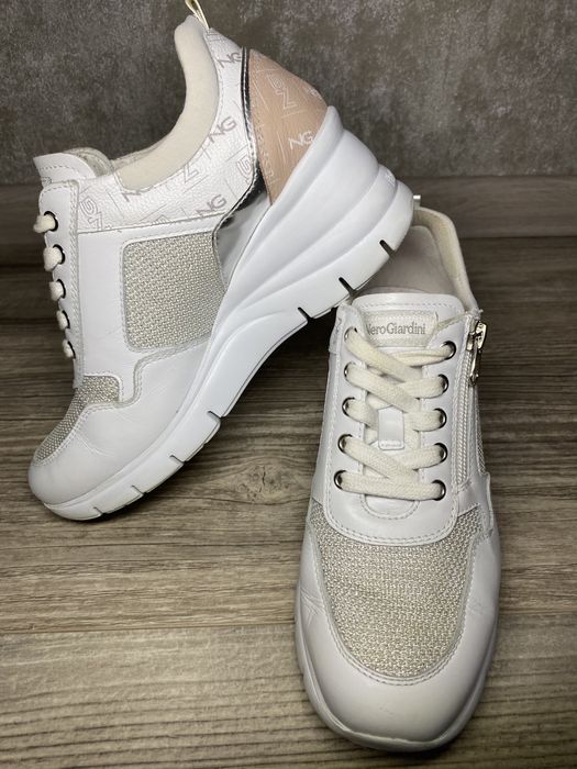 Кросівки снікерси Nero Giardini