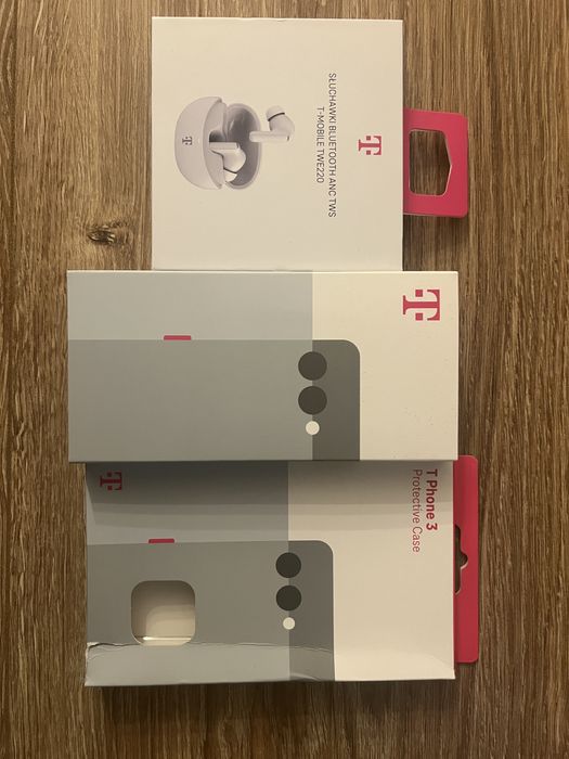 [aktualne] Nowy smartphone T-Phone 3 + słcuhawki bezprzewodowe i etui