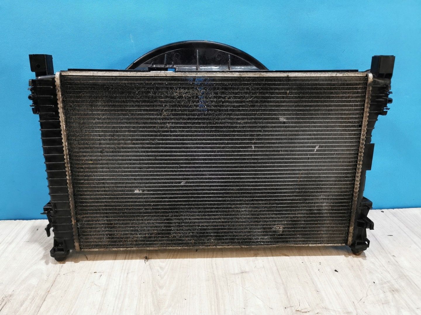 Mercedes C-klasa W203 Automat Benzyna wentylator kompletny A2035000293KZ