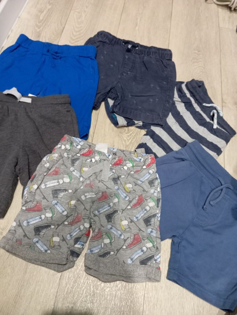 Вещи на мальчика 2-3 года , футболки, шорты