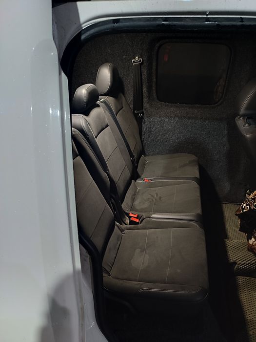 Volkswagen Caddy 2016 5-містний