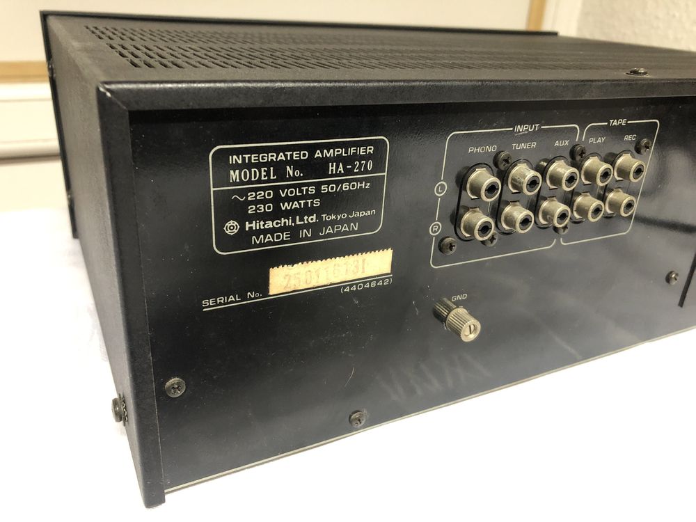 HITACHI HA-270 wzmacniacz stereo