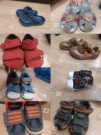 Взуття дитяче  на хлопчика 19-22