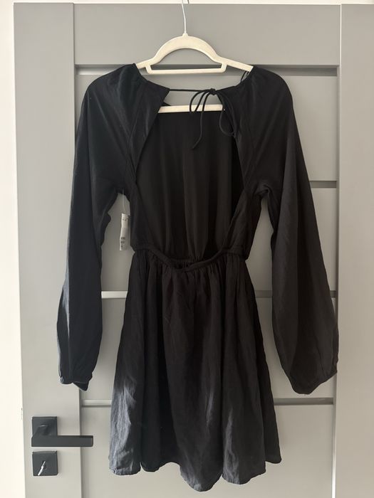 Nowa czarna sukienka h&m rozm xs z odkrytymi plecami