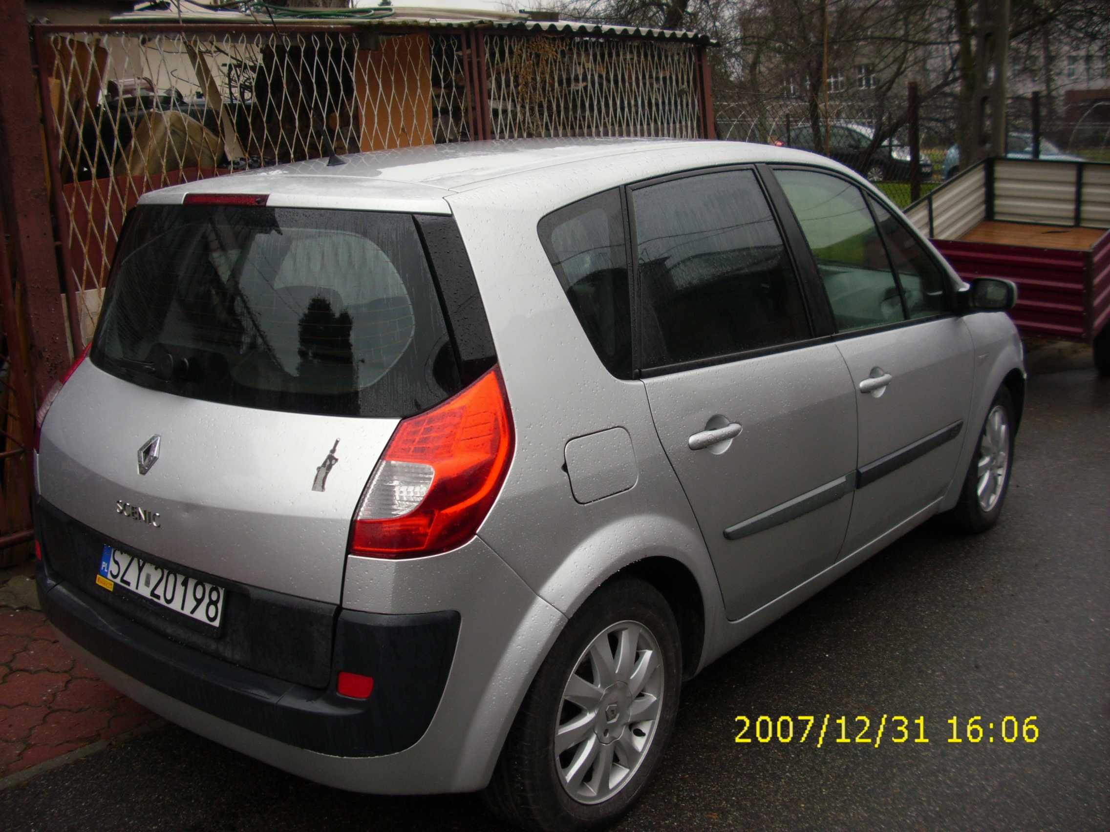 Renault Scenic  1,5 - 106 KM