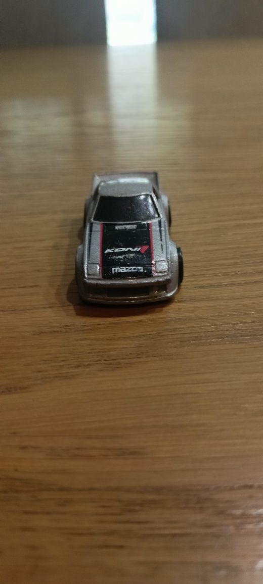 Samochodziki hotwheels