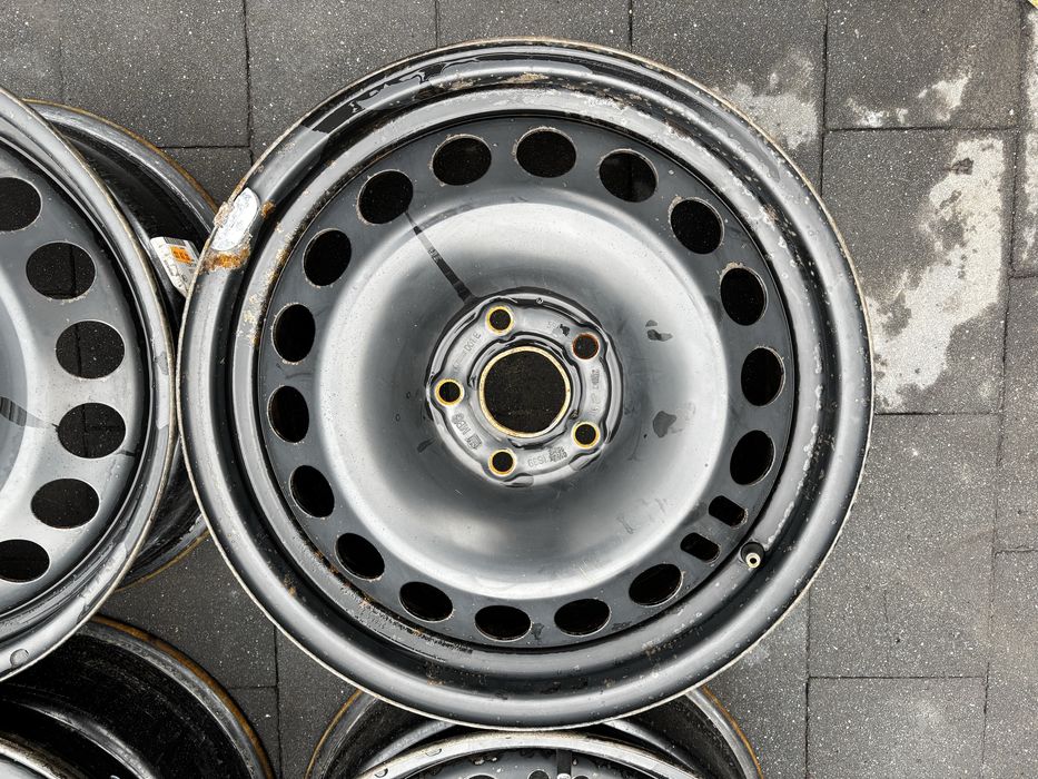 Felgi stalowe opel 5x105 R16 6.5j et39 otw 56.5 nr D8